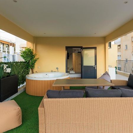 Aiolos Super Lux Suite Jucuzzi Nea Smyrni Centre Atenas Exterior foto