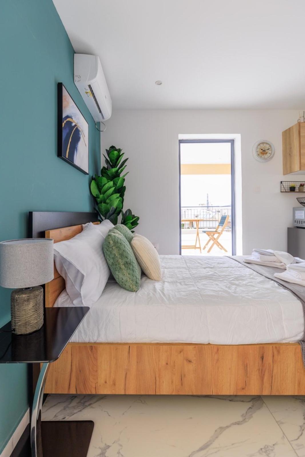 Aiolos Super Lux Suite Jucuzzi Nea Smyrni Centre Atenas Exterior foto