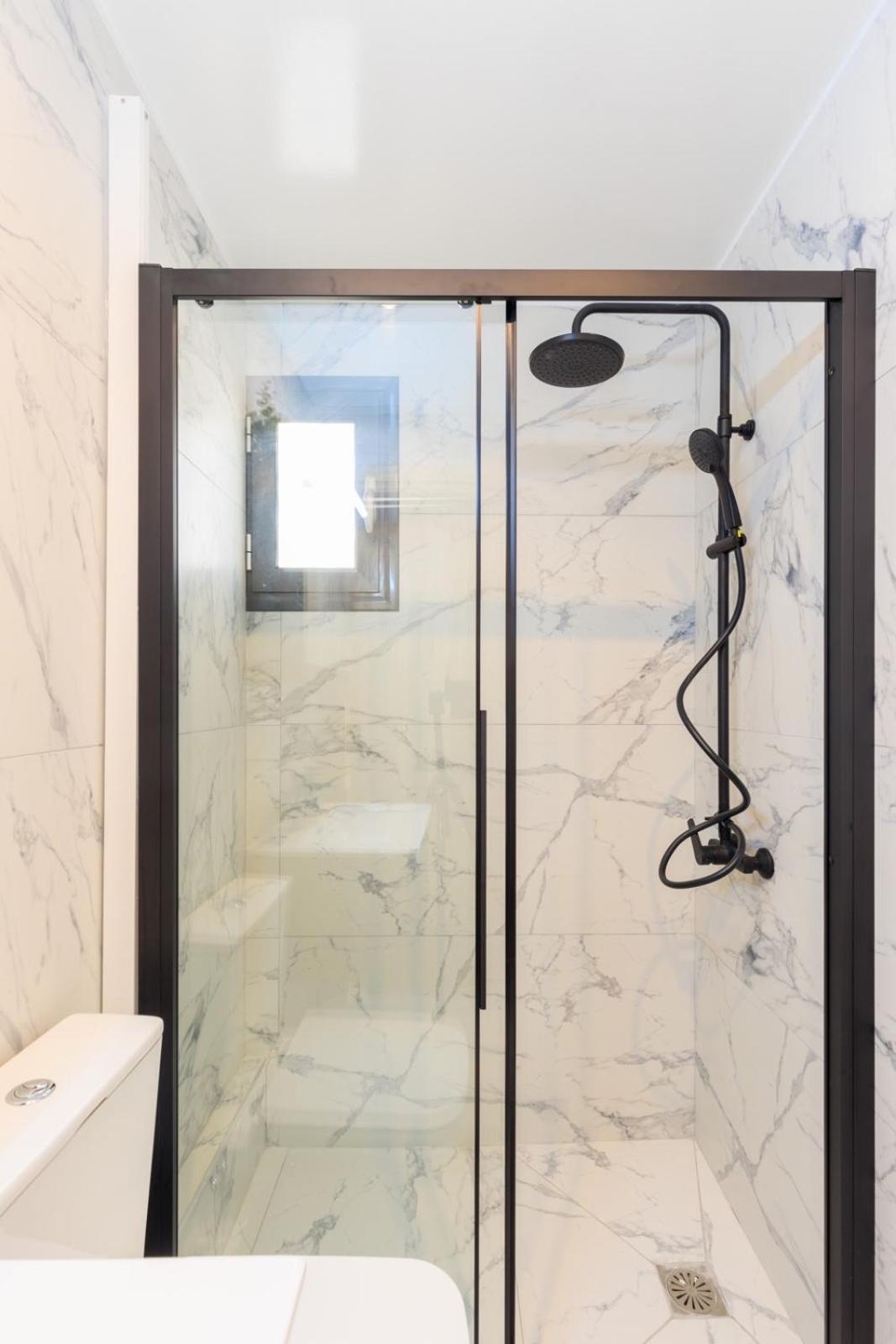 Aiolos Super Lux Suite Jucuzzi Nea Smyrni Centre Atenas Exterior foto