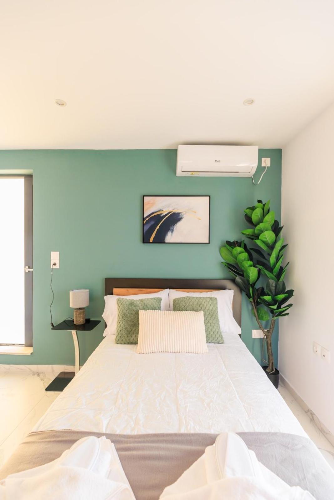 Aiolos Super Lux Suite Jucuzzi Nea Smyrni Centre Atenas Exterior foto