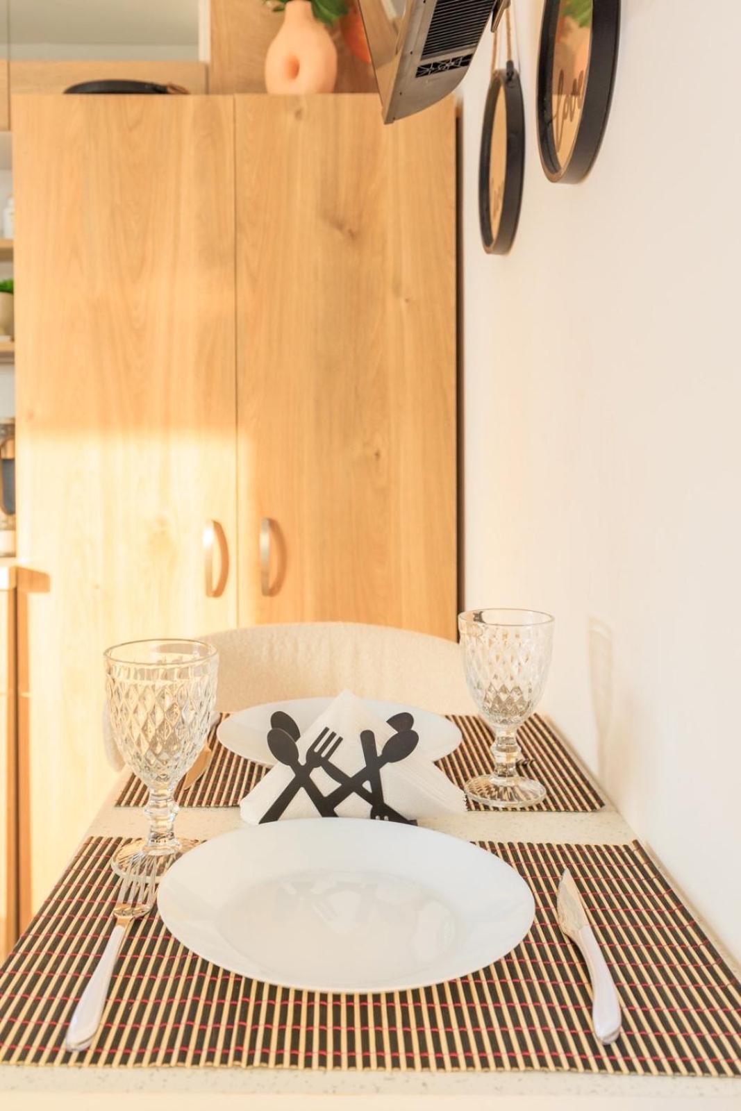 Aiolos Super Lux Suite Jucuzzi Nea Smyrni Centre Atenas Exterior foto
