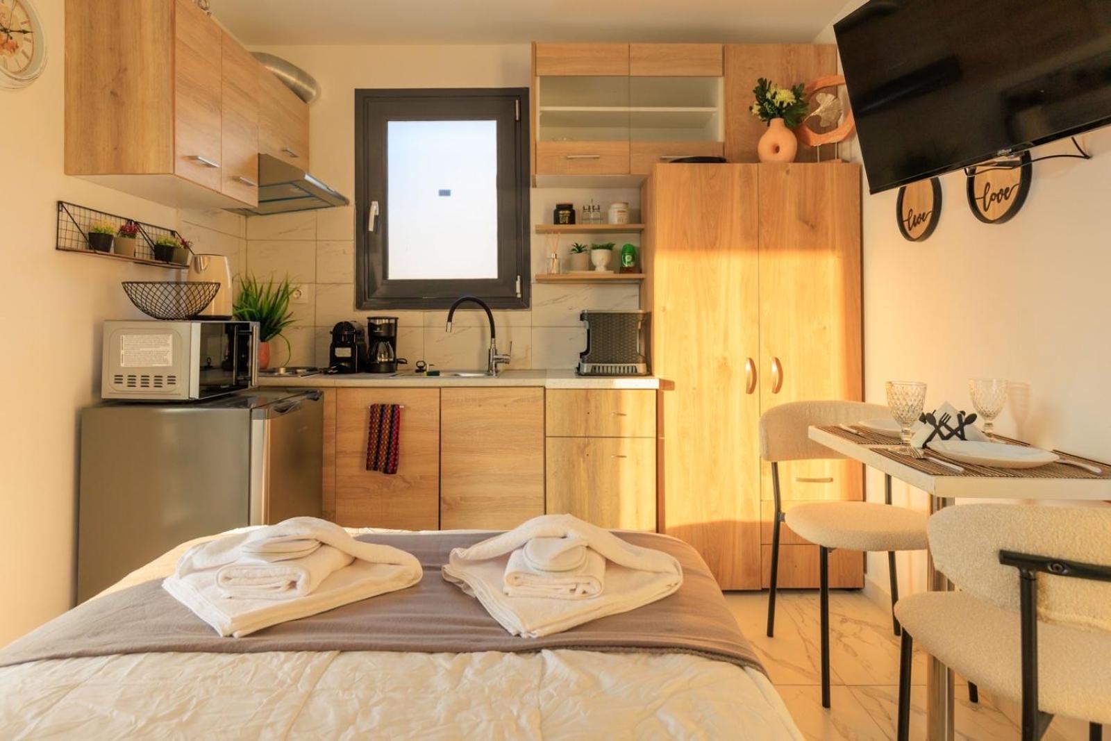 Aiolos Super Lux Suite Jucuzzi Nea Smyrni Centre Atenas Exterior foto