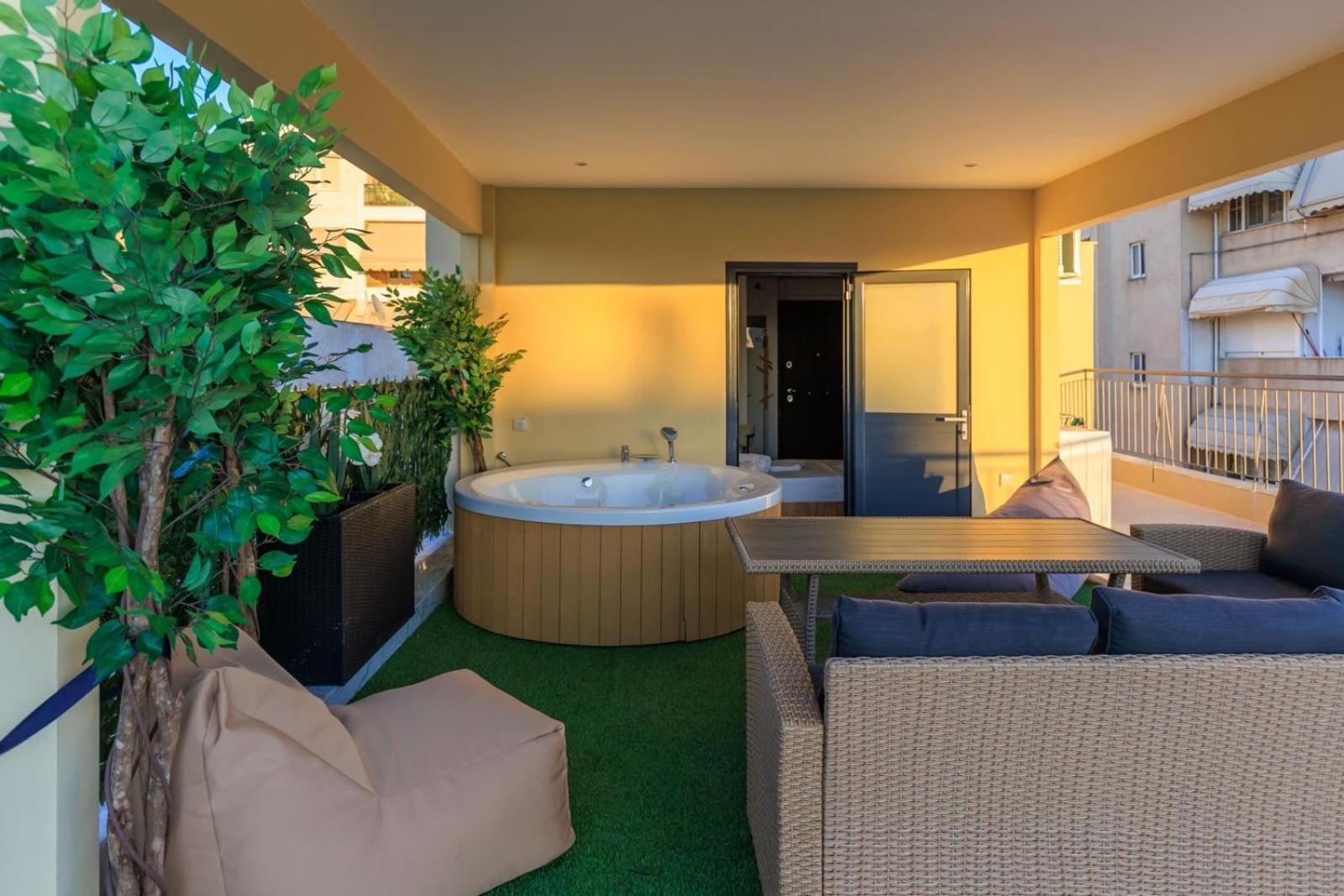 Aiolos Super Lux Suite Jucuzzi Nea Smyrni Centre Atenas Exterior foto