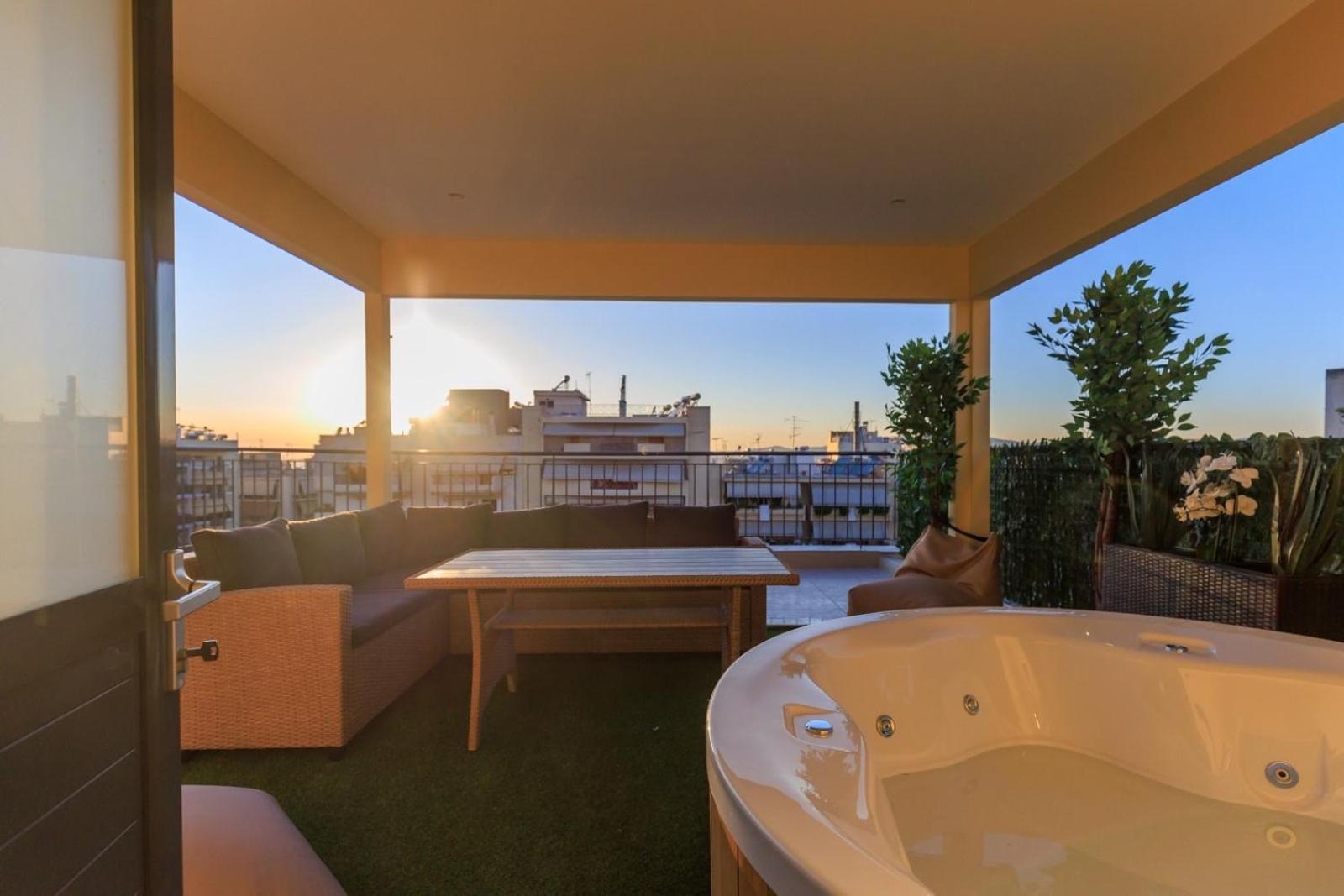 Aiolos Super Lux Suite Jucuzzi Nea Smyrni Centre Atenas Exterior foto